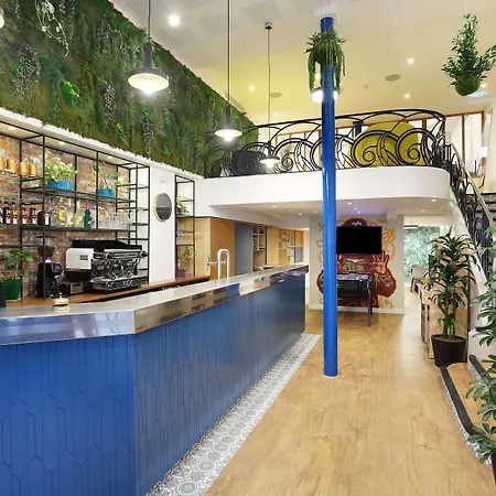 Hostel The Playce -