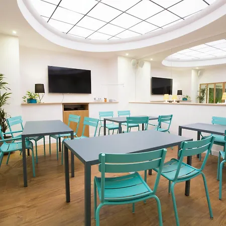 Hostel The Playce -