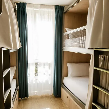 Hostel Glint Paris