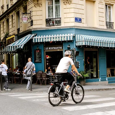 Hostel Glint Paris