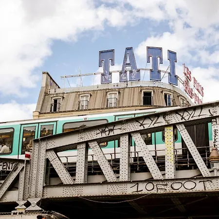 Hostel Glint Paris