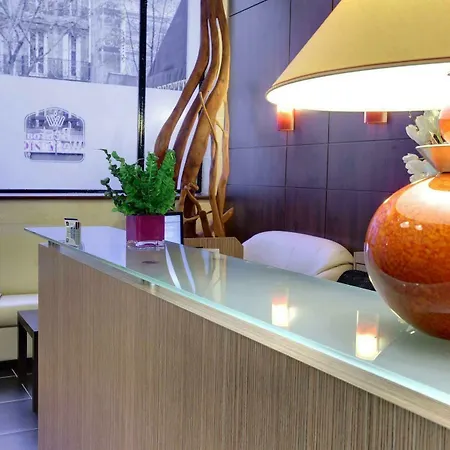 Hostel Glint Paris *