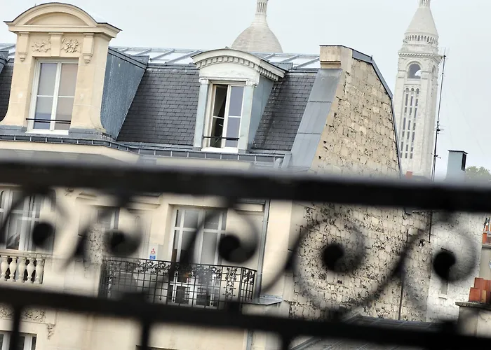 Hotel The Playce By Happyculture 4*